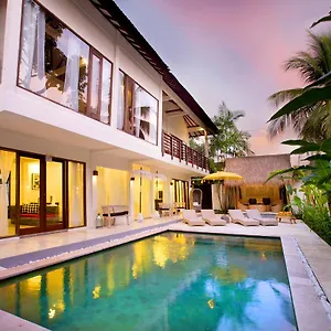 https://the-royal-palm-villa.ubudhotelsnow.com
